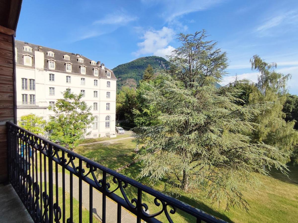Апартаменты Le Flocon, T2, Wifi, Vue Montagne, Parking Gratuit, 4 Personnes Bagneres-de-Luchon Экстерьер фото